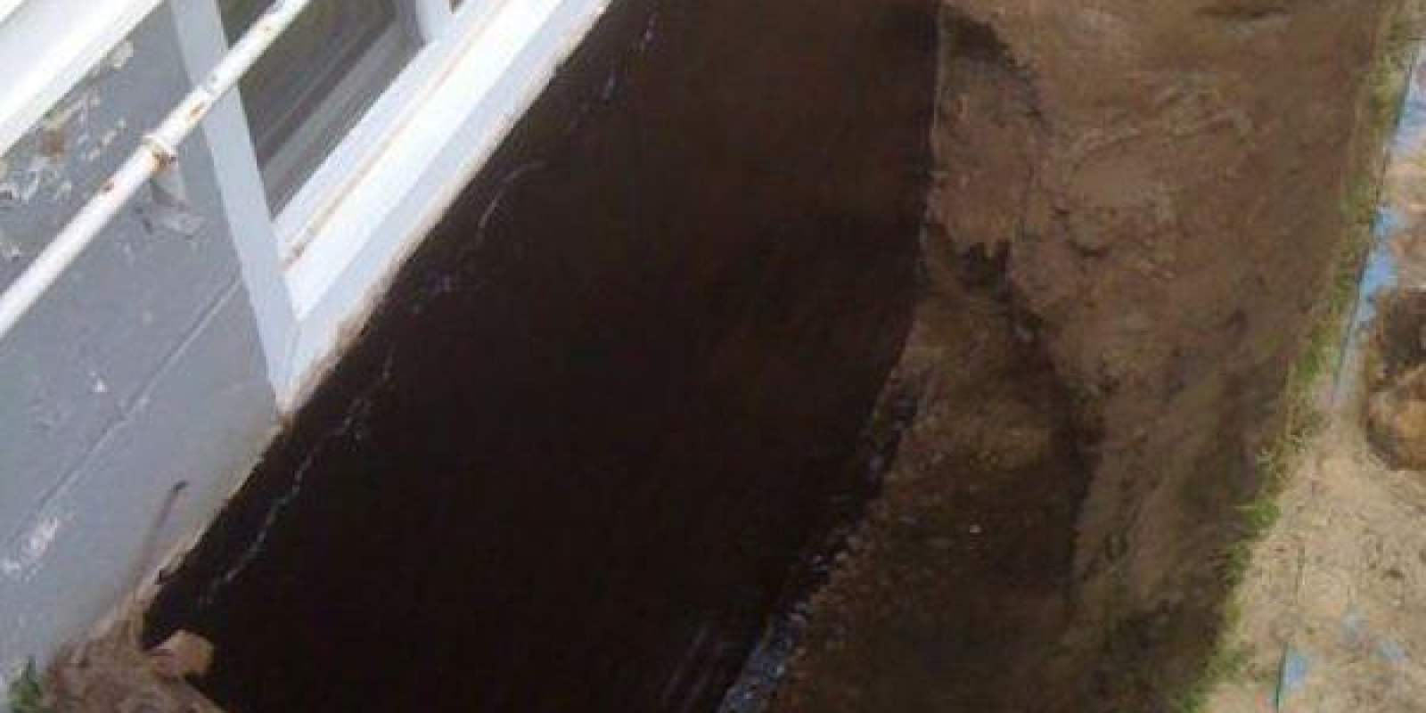 A Step-by-Step Guide to Applying Waterproof Paint for Basement Exteriors