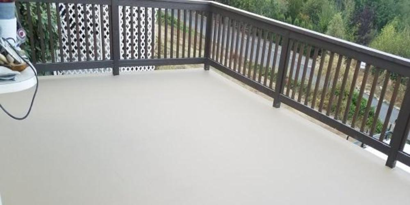 Painting vs. Staining a Deck: What’s the Difference?